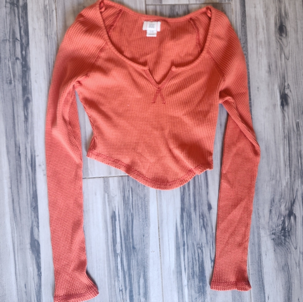 Waffle Knit Vneck Long Sleeve Tshirt